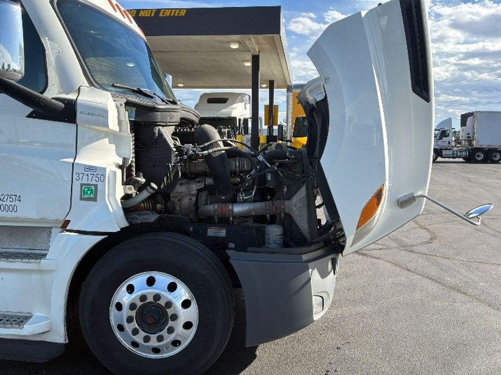Sleeper Tractor-Heavy Duty Tractors-Freightliner-2021-T12664ST-Aurora-CO-370,870\n\t\tmiles-$ 87,500 - Image 20