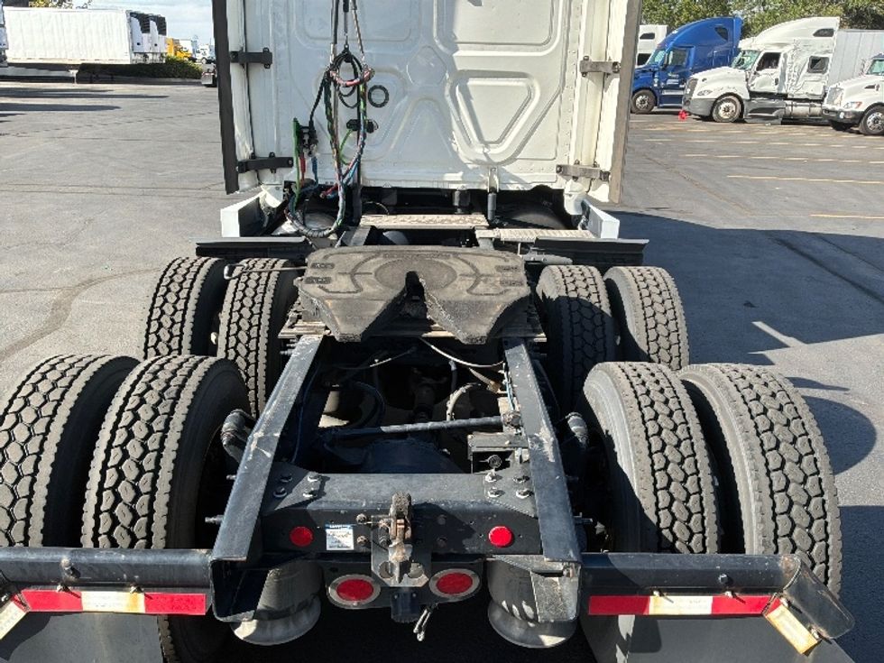 Sleeper Tractor-Heavy Duty Tractors-Freightliner-2021-T12664ST-Aurora-CO-370,870\n\t\tmiles-$ 87,500 - Image 6