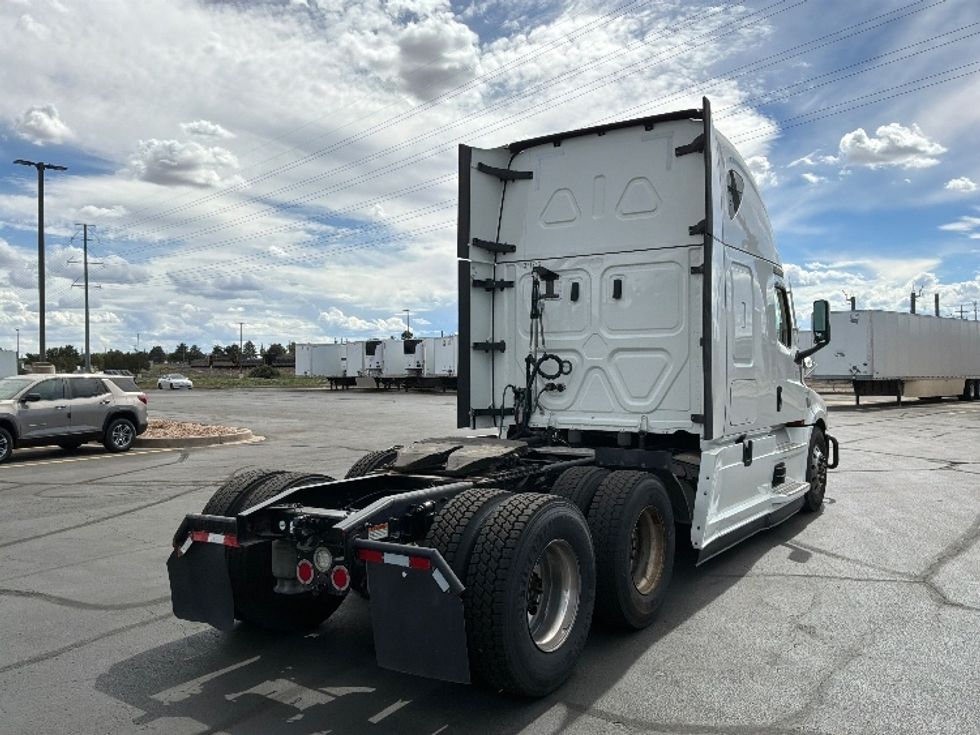 Sleeper Tractor-Heavy Duty Tractors-Freightliner-2021-T12664ST-Aurora-CO-401,538\n\t\tmiles-$ 85,750 - Image 7