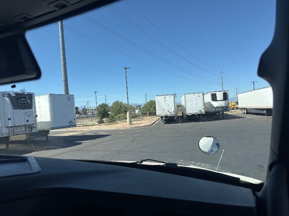 Sleeper Tractor-Heavy Duty Tractors-Freightliner-2021-T12664ST-Aurora-CO-414,273\n\t\tmiles-$ 85,000 - Image 14