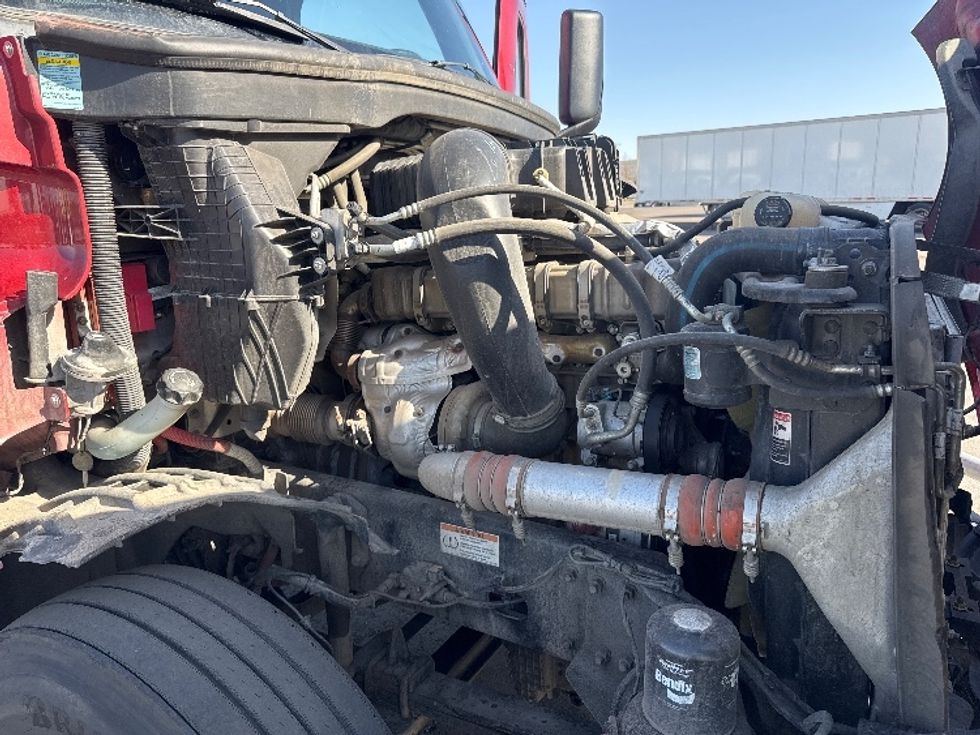 Sleeper Tractor-Heavy Duty Tractors-Freightliner-2021-T12664ST-Aurora-CO-458,981\n\t\tmiles-$ 75,500 - Image 20