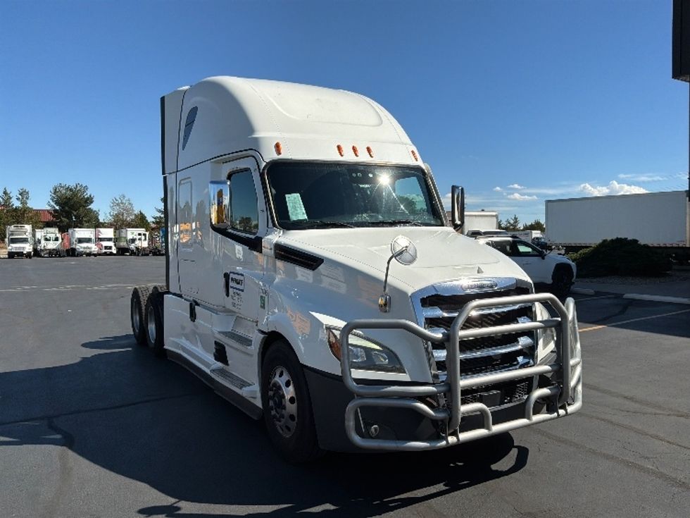 Sleeper Tractor-Heavy Duty Tractors-Freightliner-2021-T12664ST-Aurora-CO-488,964\n\t\tmiles-$ 75,500 - Image 1