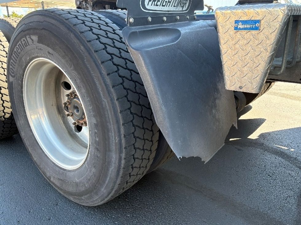 Sleeper Tractor-Heavy Duty Tractors-Freightliner-2021-T12664ST-Aurora-CO-488,964\n\t\tmiles-$ 75,500 - Image 25