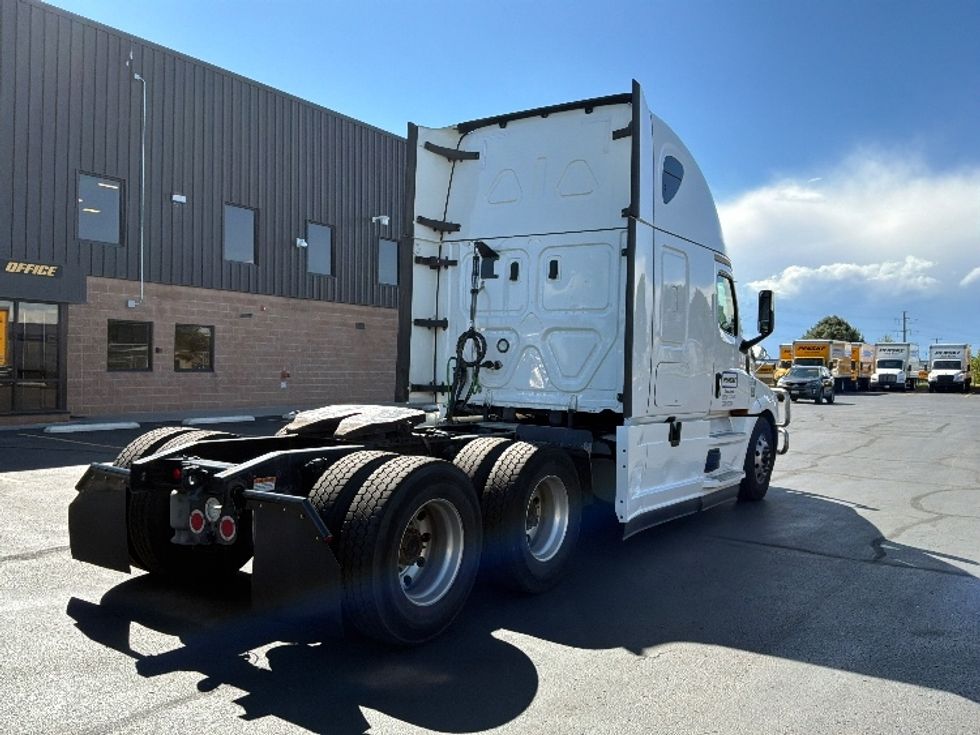 Sleeper Tractor-Heavy Duty Tractors-Freightliner-2021-T12664ST-Aurora-CO-488,964\n\t\tmiles-$ 75,500 - Image 7