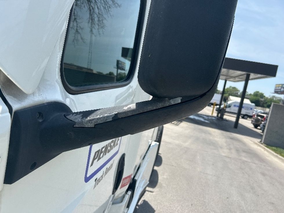 Sleeper Tractor-Heavy Duty Tractors-Freightliner-2021-T12664ST-Bakersfield-CA-662,309\n\t\tmiles-$ 55,000 - Image 22