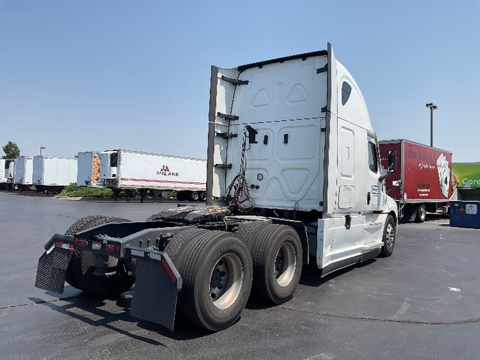 Sleeper Tractor-Heavy Duty Tractors-Freightliner-2021-T12664ST-Baltimore-MD-525,501\n\t\tmiles-$ 64,750 - Image 7