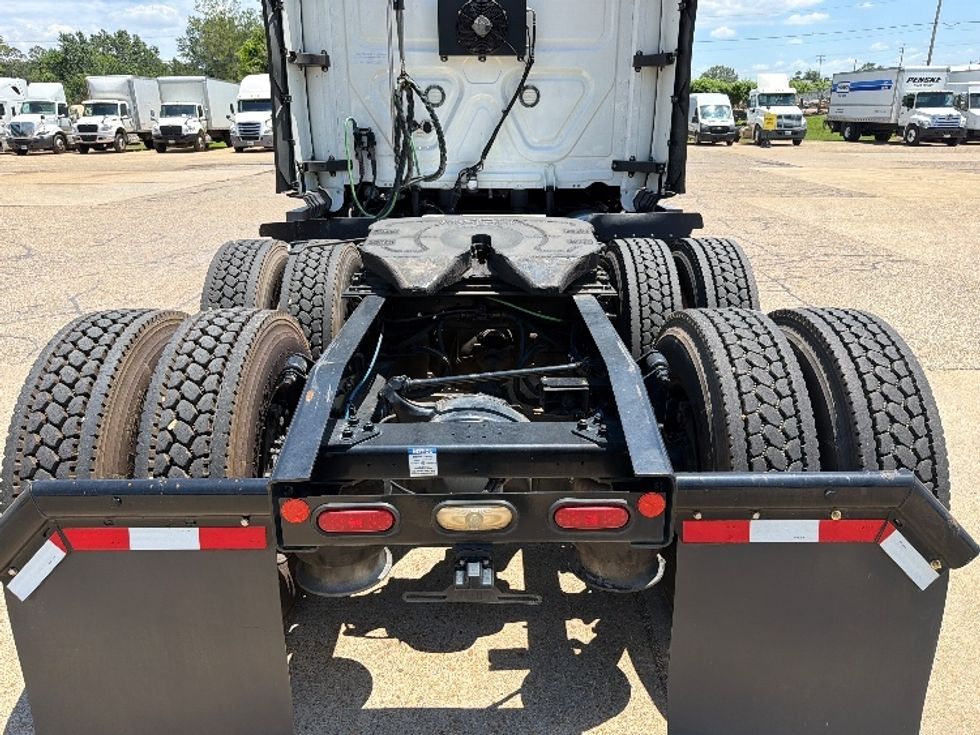 Sleeper Tractor-Heavy Duty Tractors-Freightliner-2021-T12664ST-Belden-MS-536,077\n\t\tmiles-$ 63,500 - Image 6
