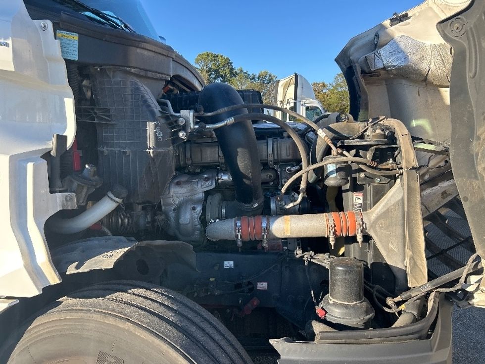 Sleeper Tractor-Heavy Duty Tractors-Freightliner-2021-T12664ST-Belden-MS-559,004\n\t\tmiles-$ 68,750 - Image 19