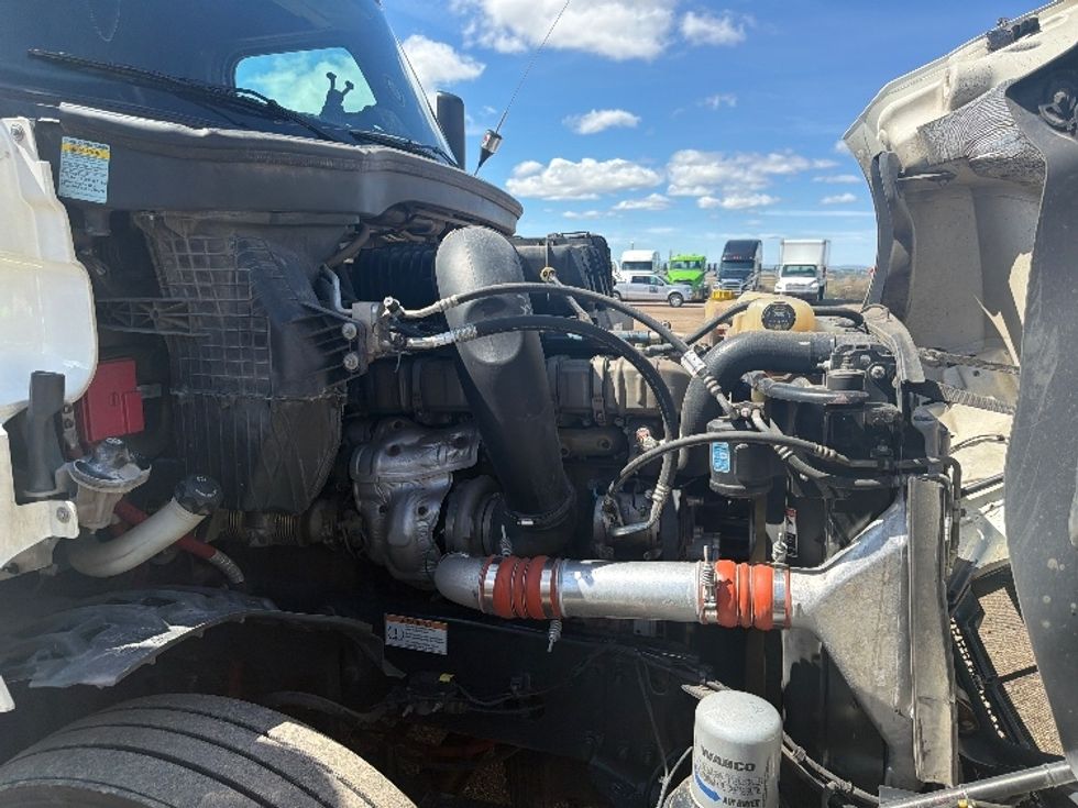 Sleeper Tractor-Heavy Duty Tractors-Freightliner-2021-T12664ST-Boise-ID-550,634\n\t\tmiles-$ 57,250 - Image 20