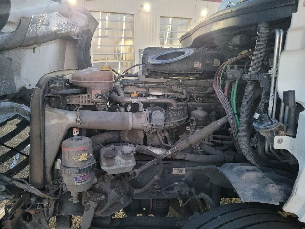 Sleeper Tractor-Heavy Duty Tractors-Freightliner-2021-T12664ST-Calgary-AB-843,264\n\t\tkm-$ 89,750 - Image 21
