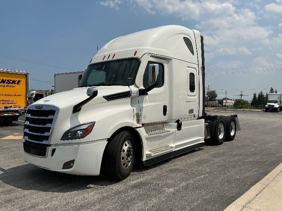 Sleeper Tractor-Heavy Duty Tractors-Freightliner-2021-T12664ST-Cambridge-ON-800,776\n\t\tkm-$ 86,500 - Image 3