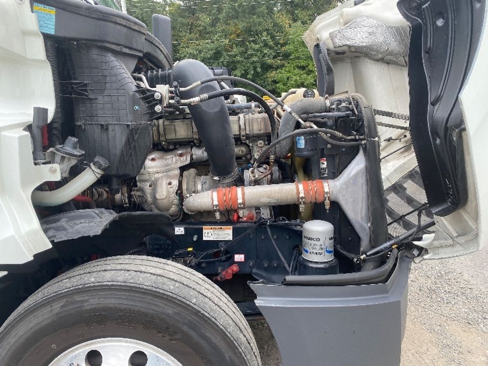 Sleeper Tractor-Heavy Duty Tractors-Freightliner-2021-T12664ST-Charlotte-NC-363,782\n\t\tmiles-$ 77,500 - Image 20