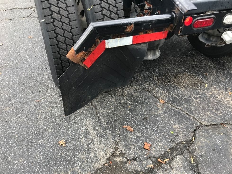 Sleeper Tractor-Heavy Duty Tractors-Freightliner-2021-T12664ST-Charlotte-NC-468,863\n\t\tmiles-$ 63,500 - Image 22