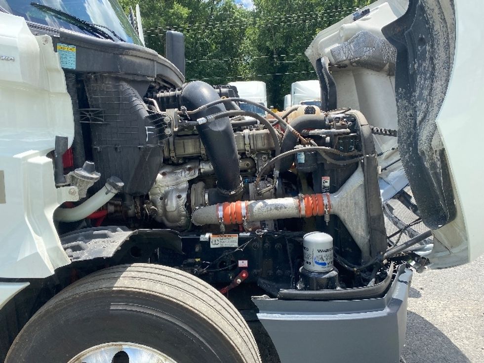 Sleeper Tractor-Heavy Duty Tractors-Freightliner-2021-T12664ST-Charlotte-NC-500,212\n\t\tmiles-$ 67,250 - Image 20