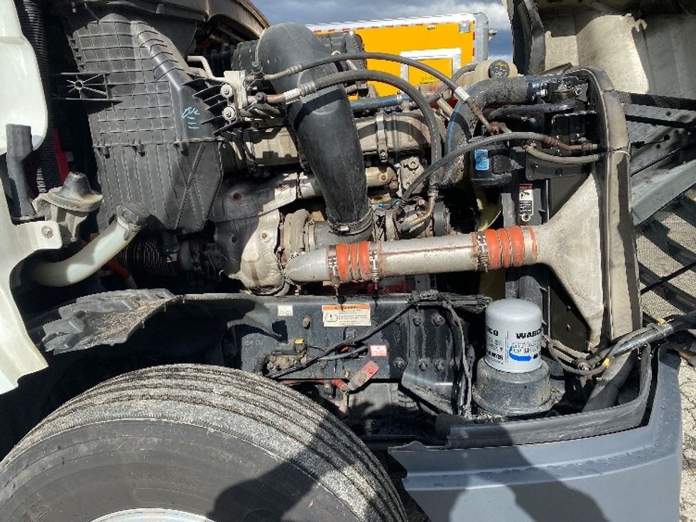 Sleeper Tractor-Heavy Duty Tractors-Freightliner-2021-T12664ST-Charlotte-NC-500,749\n\t\tmiles-$ 62,500 - Image 20