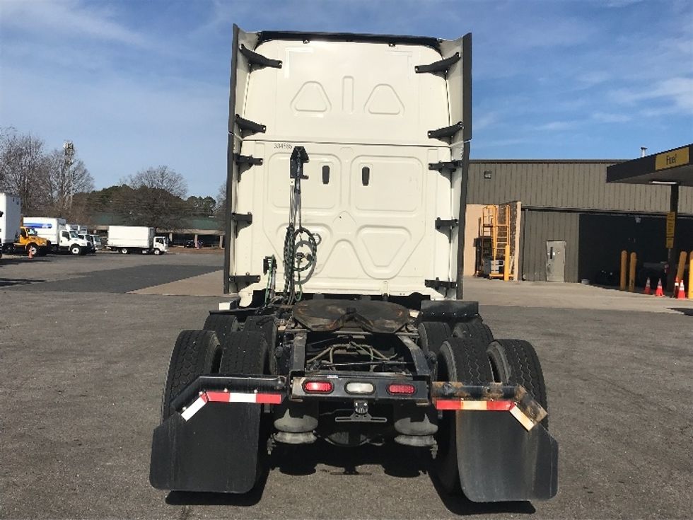 Sleeper Tractor-Heavy Duty Tractors-Freightliner-2021-T12664ST-Chesapeake-VA-640,617\n\t\tmiles-$ 51,750 - Image 6