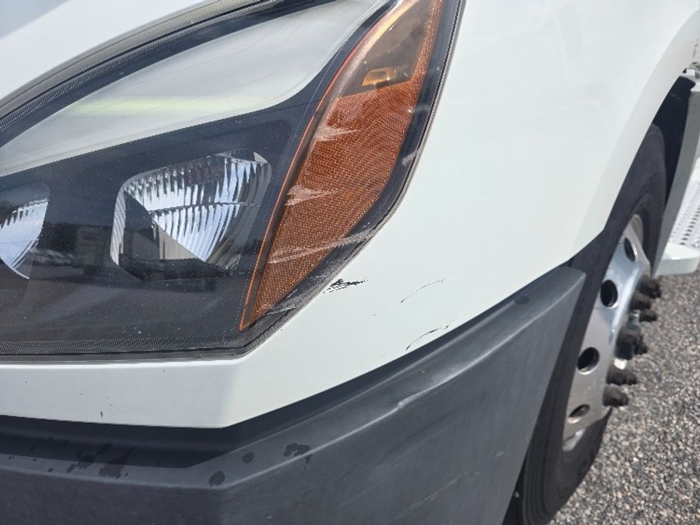 Sleeper Tractor-Heavy Duty Tractors-Freightliner-2021-T12664ST-Chester-VA-451,986\n\t\tmiles-$ 71,250 - Image 22