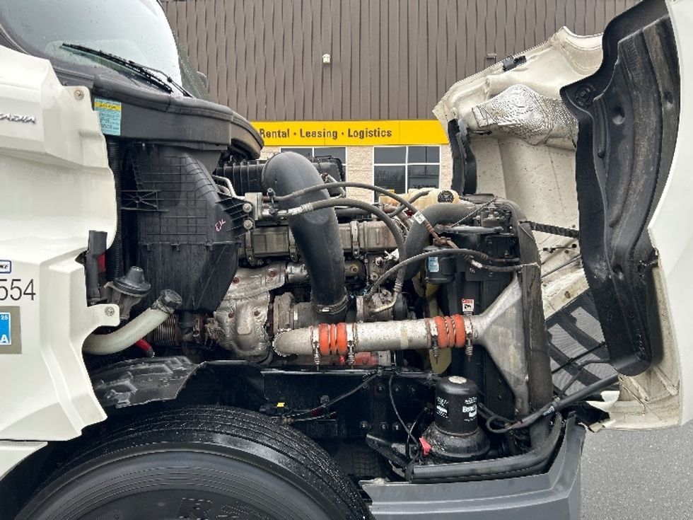 Sleeper Tractor-Heavy Duty Tractors-Freightliner-2021-T12664ST-Chicago (Melrose Park)-IL-576,340\n\t\tmiles-$ 59,500 - Image 20