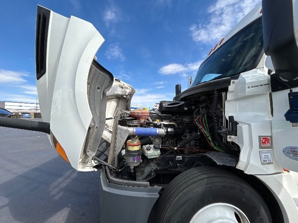 Sleeper Tractor-Heavy Duty Tractors-Freightliner-2021-T12664ST-Colorado Springs-CO-564,921\n\t\tmiles-$ 63,500 - Image 21