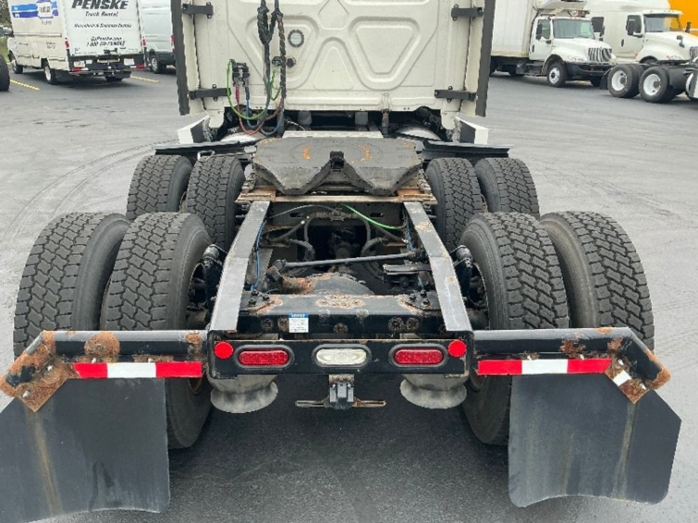 Sleeper Tractor-Heavy Duty Tractors-Freightliner-2021-T12664ST-Columbus-OH-537,334\n\t\tmiles-$ 59,000 - Image 6