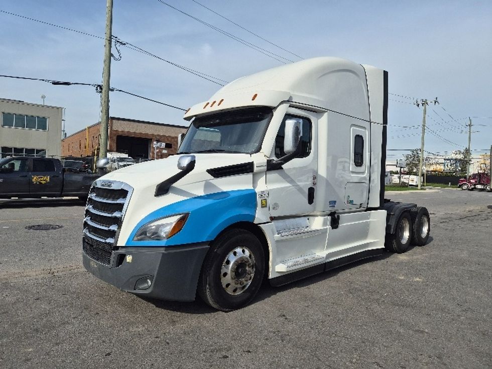 Sleeper Tractor-Heavy Duty Tractors-Freightliner-2021-T12664ST-Concord-ON-1,161,784\n\t\tkm-$ 64,250 - Image 3
