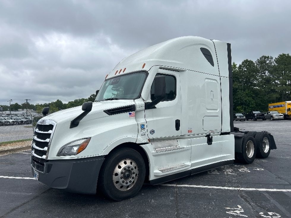 Sleeper Tractor-Heavy Duty Tractors-Freightliner-2021-T12664ST-Conyers-GA-466,583\n\t\tmiles-$ 71,500 - Image 3