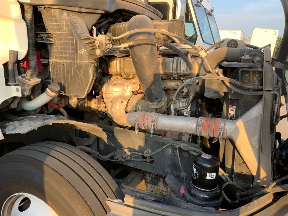 Sleeper Tractor-Heavy Duty Tractors-Freightliner-2021-T12664ST-Dallas-TX-505,222\n\t\tmiles-$ 68,000 - Image 20