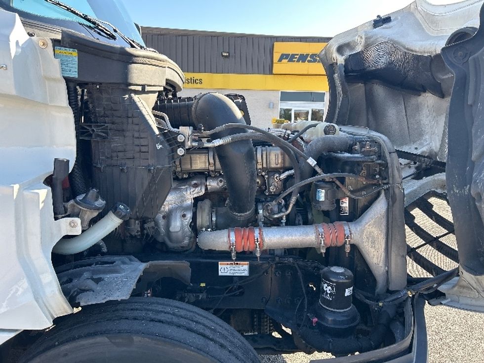 Sleeper Tractor-Heavy Duty Tractors-Freightliner-2021-T12664ST-Davenport-IA-546,042\n\t\tmiles-$ 60,500 - Image 20