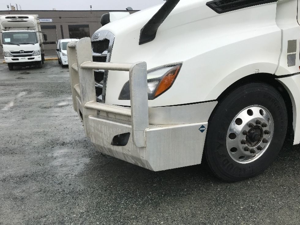 Sleeper Tractor-Heavy Duty Tractors-Freightliner-2021-T12664ST-Delta-BC-739,255\n\t\tkm-$ 78,750 - Image 25