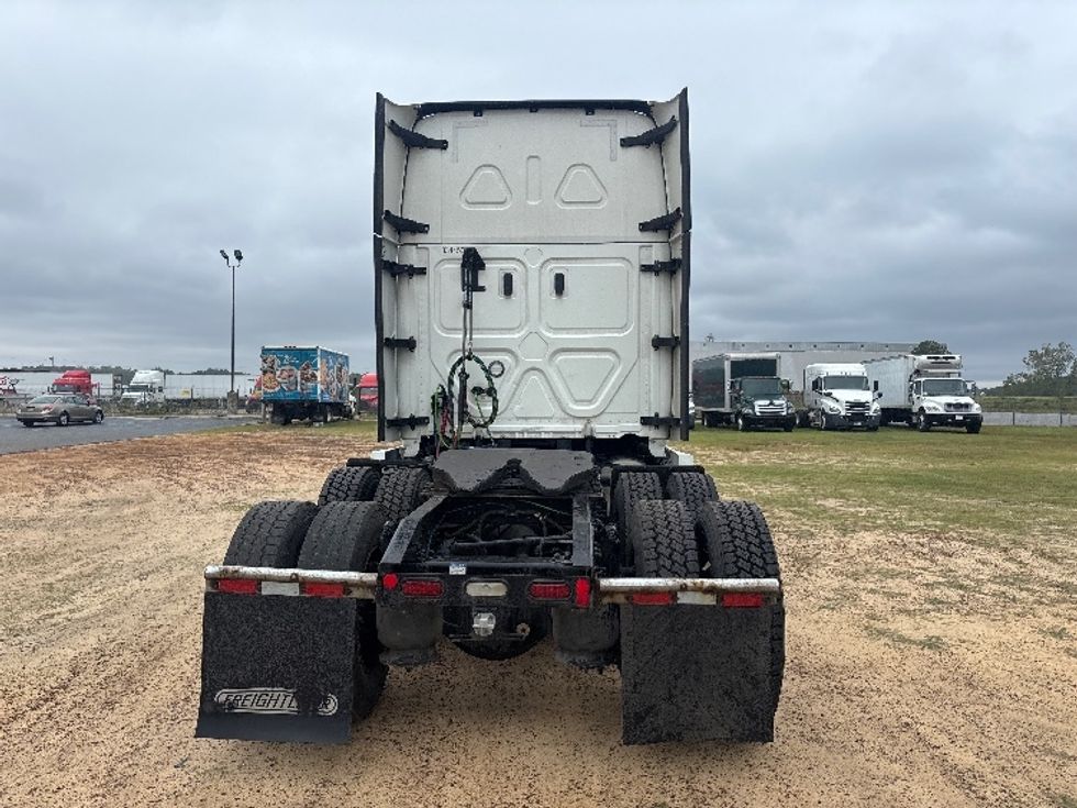Sleeper Tractor-Heavy Duty Tractors-Freightliner-2021-T12664ST-Dothan-AL-554,138\n\t\tmiles-$ 59,500 - Image 6