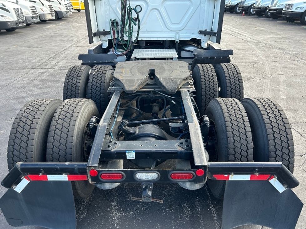 Sleeper Tractor-Heavy Duty Tractors-Freightliner-2021-T12664ST-East Chicago-IN-468,419\n\t\tmiles-$ 66,250 - Image 6