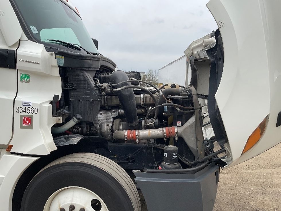 Sleeper Tractor-Heavy Duty Tractors-Freightliner-2021-T12664ST-East Chicago-IN-568,711\n\t\tmiles-$ 58,500 - Image 20