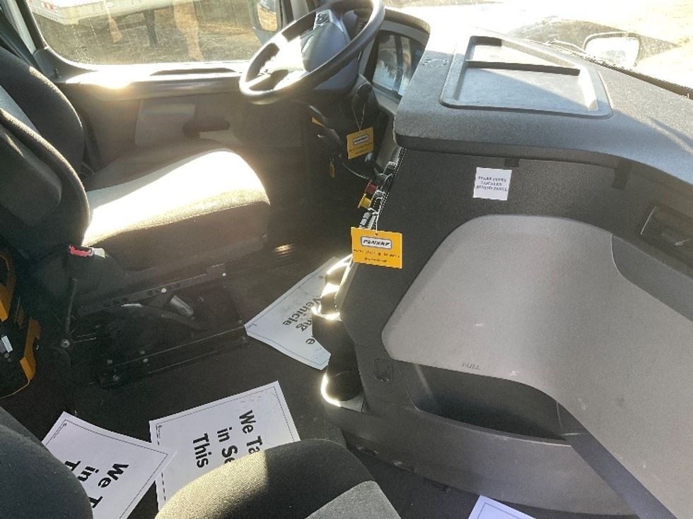 Sleeper Tractor-Heavy Duty Tractors-Freightliner-2021-T12664ST-East Chicago-IN-635,278\n\t\tmiles-$ 50,500 - Image 15