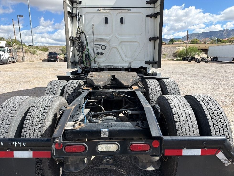 Sleeper Tractor-Heavy Duty Tractors-Freightliner-2021-T12664ST-El Paso-TX-394,436\n\t\tmiles-$ 81,750 - Image 6
