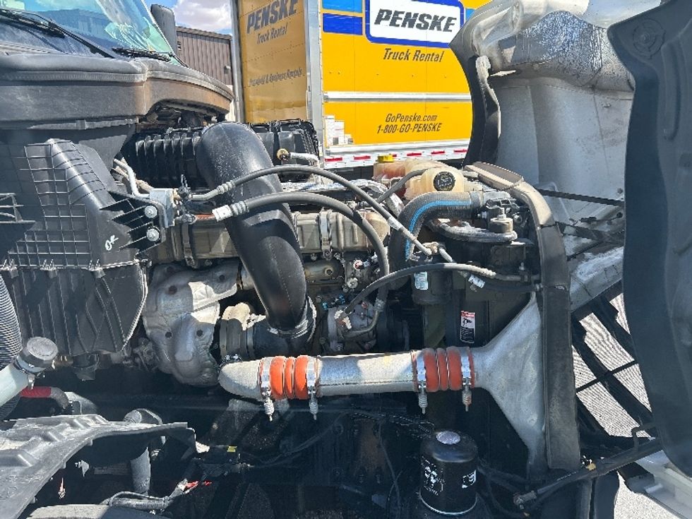 Sleeper Tractor-Heavy Duty Tractors-Freightliner-2021-T12664ST-El Paso-TX-620,055\n\t\tmiles-$ 59,250 - Image 20