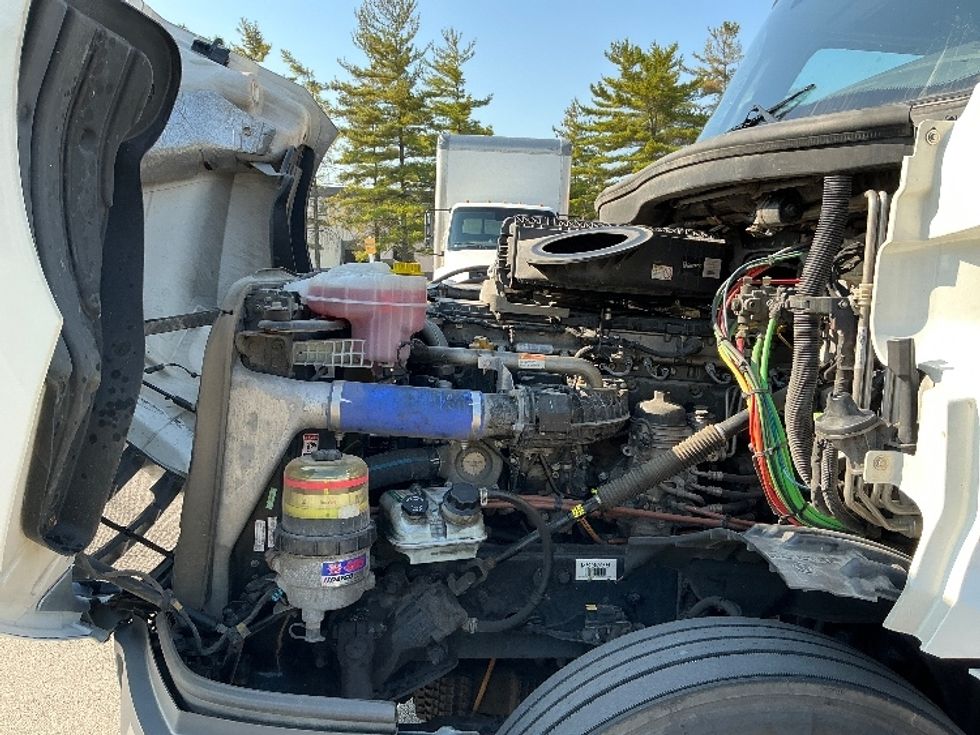 Sleeper Tractor-Heavy Duty Tractors-Freightliner-2021-T12664ST-Erlanger-KY-579,745\n\t\tmiles-$ 55,250 - Image 21