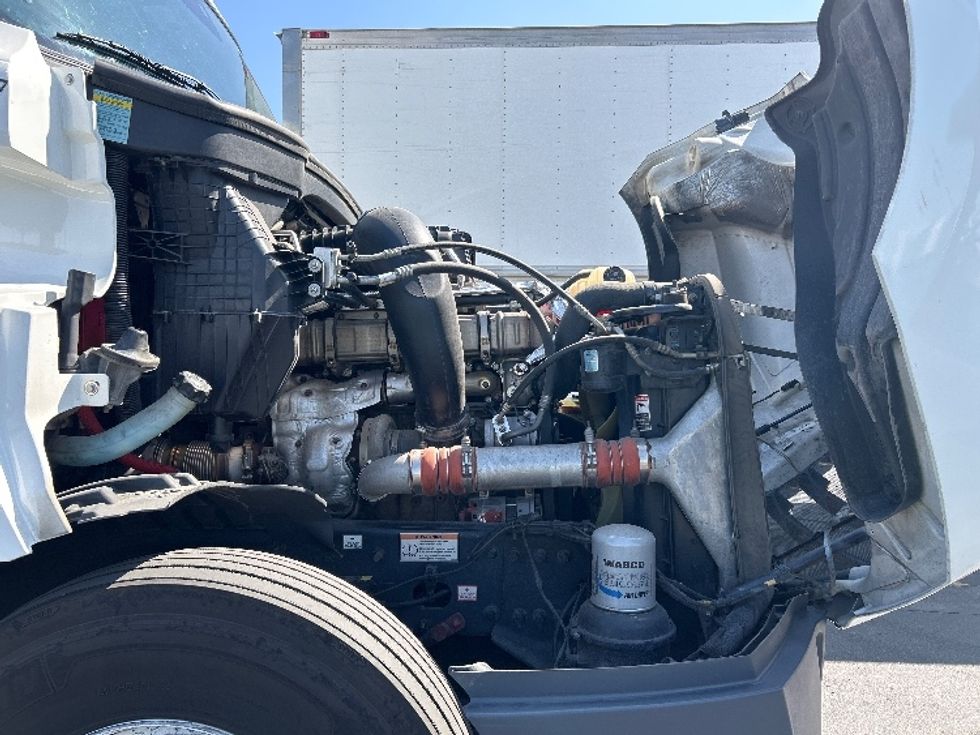 Sleeper Tractor-Heavy Duty Tractors-Freightliner-2021-T12664ST-Fontana-CA-597,845\n\t\tmiles-$ 62,500 - Image 20