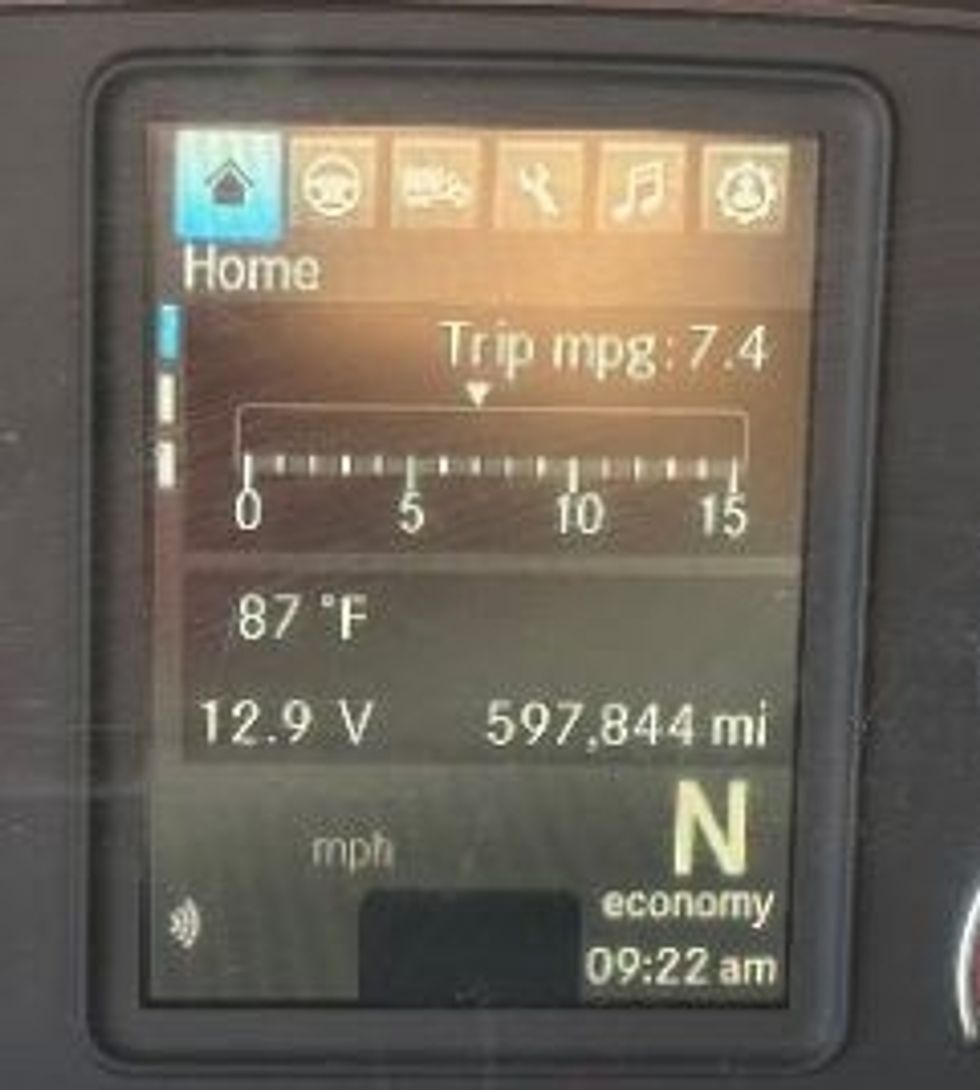 Sleeper Tractor-Heavy Duty Tractors-Freightliner-2021-T12664ST-Fontana-CA-597,845\n\t\tmiles-$ 62,500 - Image 22