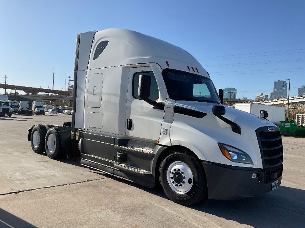 Your Next Used 2021 Freightliner T12664ST, UPP235310, Is For Sale And