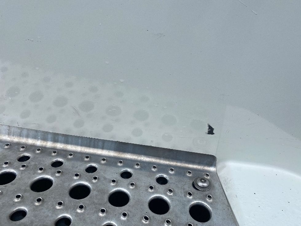 Sleeper Tractor-Heavy Duty Tractors-Freightliner-2021-T12664ST-Fort Worth-TX-610,000\n\t\tmiles-$ 66,000 - Image 23