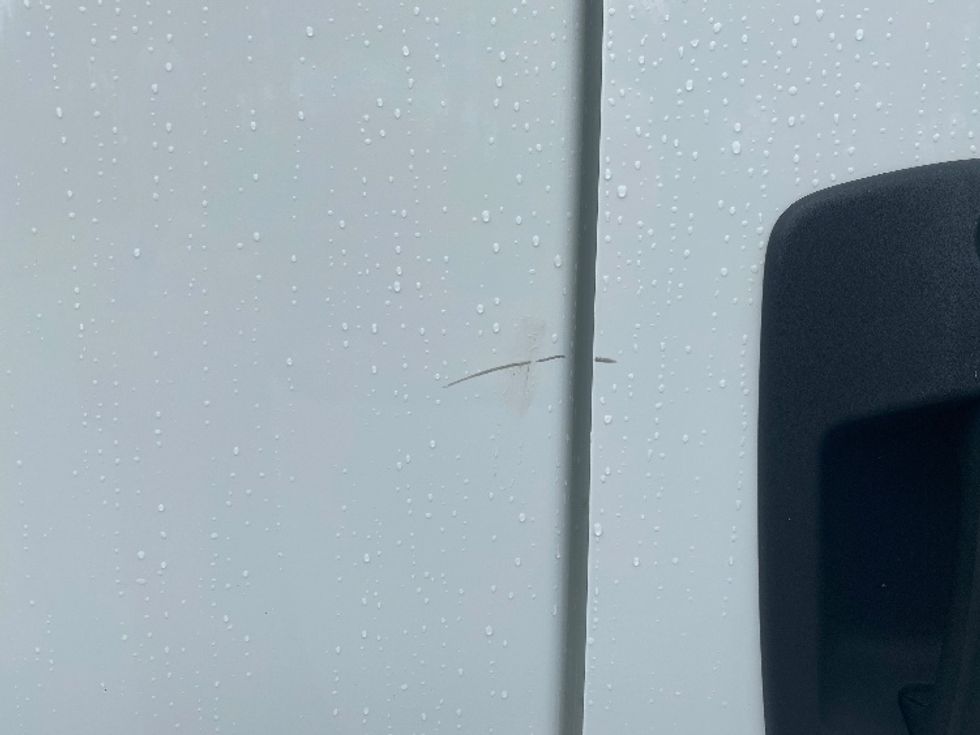 Sleeper Tractor-Heavy Duty Tractors-Freightliner-2021-T12664ST-Fort Worth-TX-610,000\n\t\tmiles-$ 66,000 - Image 26