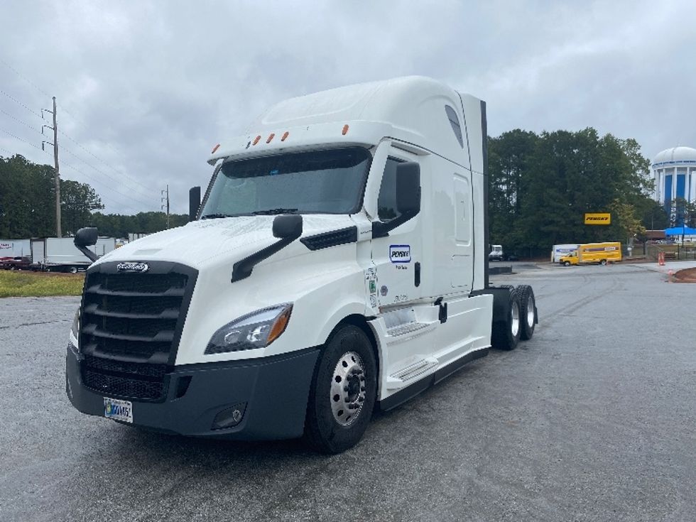 Sleeper Tractor-Heavy Duty Tractors-Freightliner-2021-T12664ST-Fort Worth-TX-610,000\n\t\tmiles-$ 66,000 - Image 3