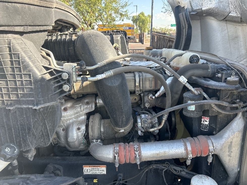 Sleeper Tractor-Heavy Duty Tractors-Freightliner-2021-T12664ST-Goodyear-AZ-567,648\n\t\tmiles-$ 64,000 - Image 20