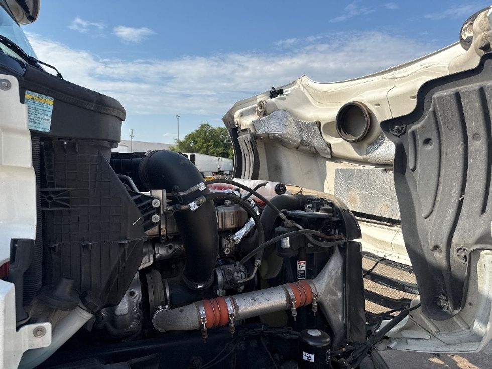 Sleeper Tractor-Heavy Duty Tractors-Freightliner-2021-T12664ST-Grand Prairie-TX-570,686\n\t\tmiles-$ 62,750 - Image 20