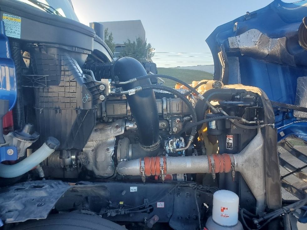 Sleeper Tractor-Heavy Duty Tractors-Freightliner-2021-T12664ST-Grand Prairie-TX-595,673\n\t\tmiles-$ 58,750 - Image 20