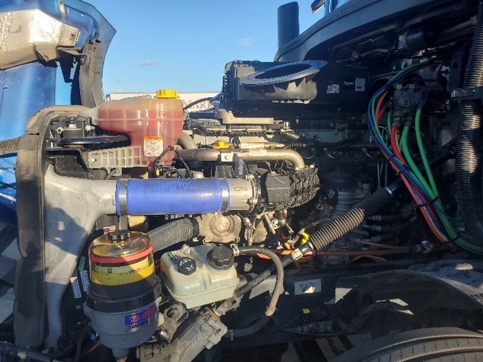 Sleeper Tractor-Heavy Duty Tractors-Freightliner-2021-T12664ST-Grand Prairie-TX-595,673\n\t\tmiles-$ 58,750 - Image 21