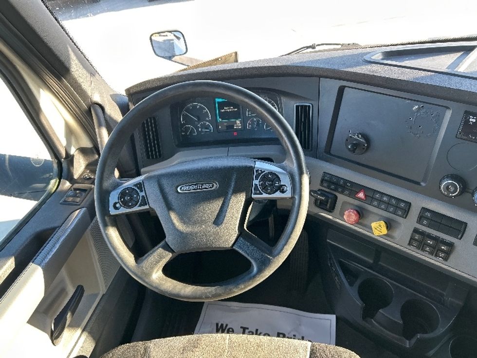 Sleeper Tractor-Heavy Duty Tractors-Freightliner-2021-T12664ST-Greeley-CO-531,749\n\t\tmiles-$ 67,750 - Image 11