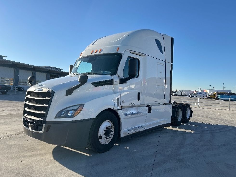 Sleeper Tractor-Heavy Duty Tractors-Freightliner-2021-T12664ST-Greeley-CO-531,749\n\t\tmiles-$ 67,750 - Image 3