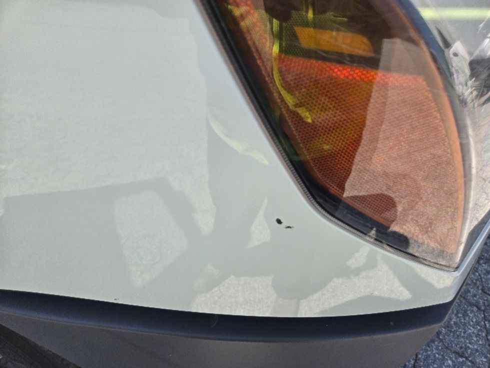 Sleeper Tractor-Heavy Duty Tractors-Freightliner-2021-T12664ST-Greensboro-NC-285,470\n\t\tmiles-$ 83,000 - Image 24