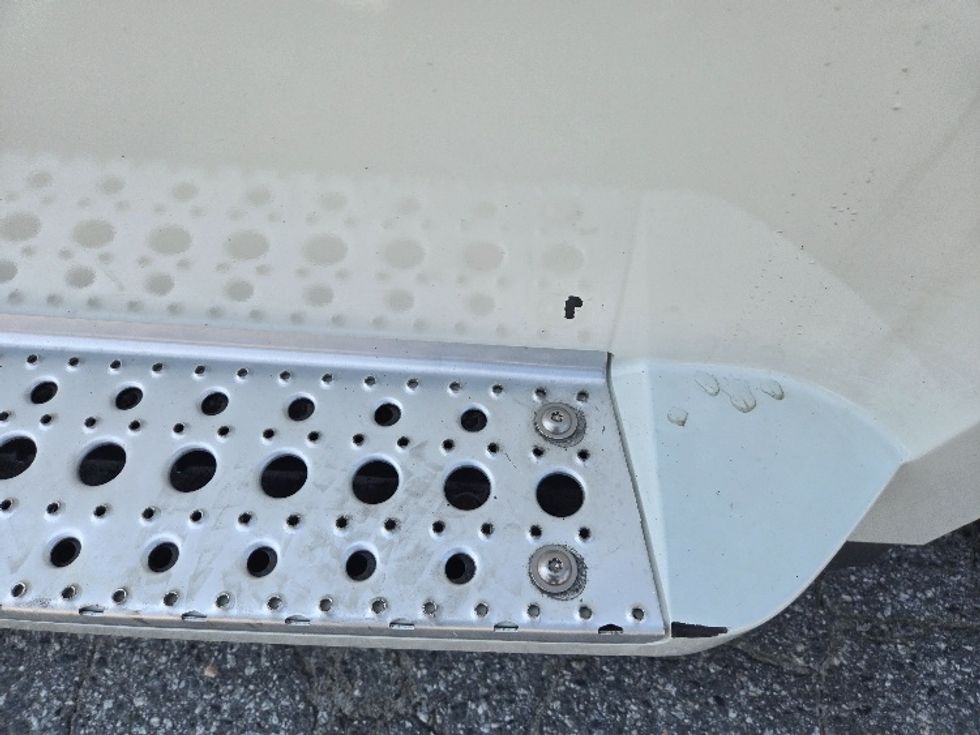 Sleeper Tractor-Heavy Duty Tractors-Freightliner-2021-T12664ST-Greensboro-NC-285,470\n\t\tmiles-$ 83,000 - Image 25